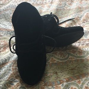 Minnetonka Black Ankle Booties